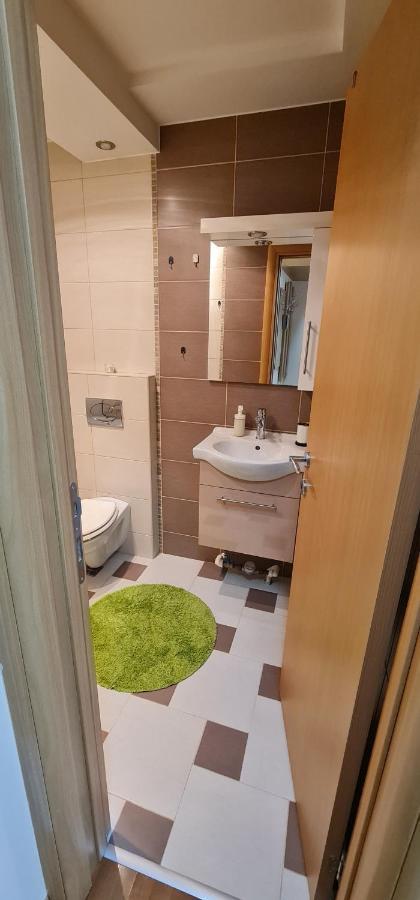 Design Apartment Business Lux 4 Star "Rio" Completely Business Lux Place In The City Center & Free Included Industry Optical Wifi & Netflix & Keyless Code Entry & Full Smart App & Kitchen & Washing Machine & Wide Terrace & Secure 2 Parking Place Cuprija Ngoại thất bức ảnh